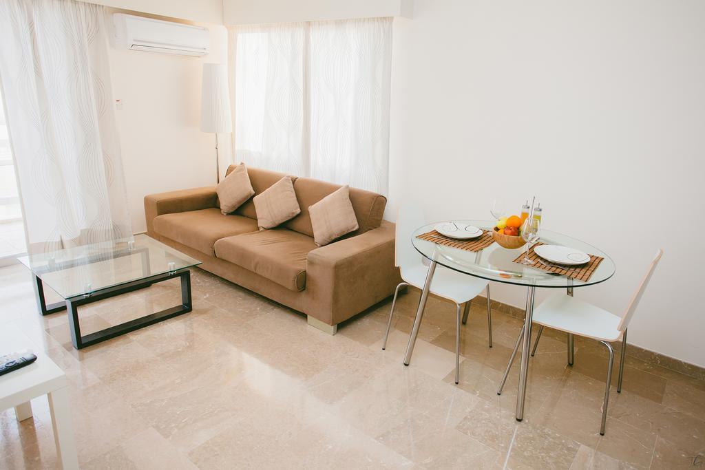 Vega Apartments Limasol Dış mekan fotoğraf