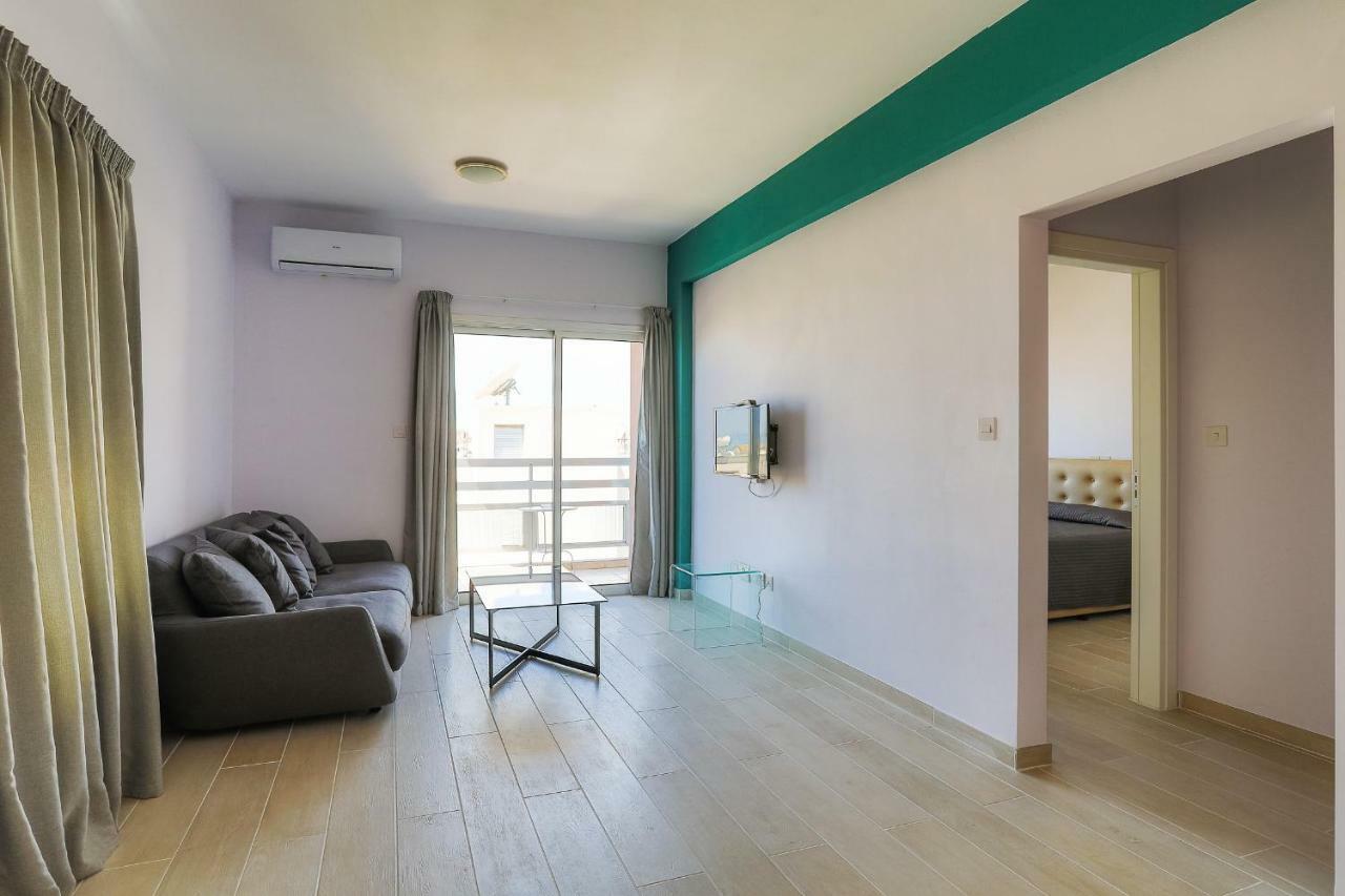 Vega Apartments Limasol Dış mekan fotoğraf